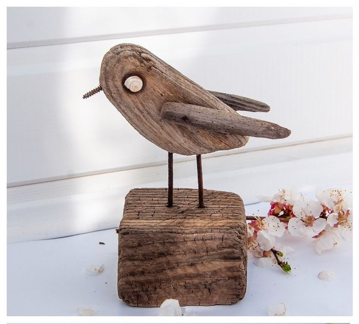 Stolarz w warsztacie